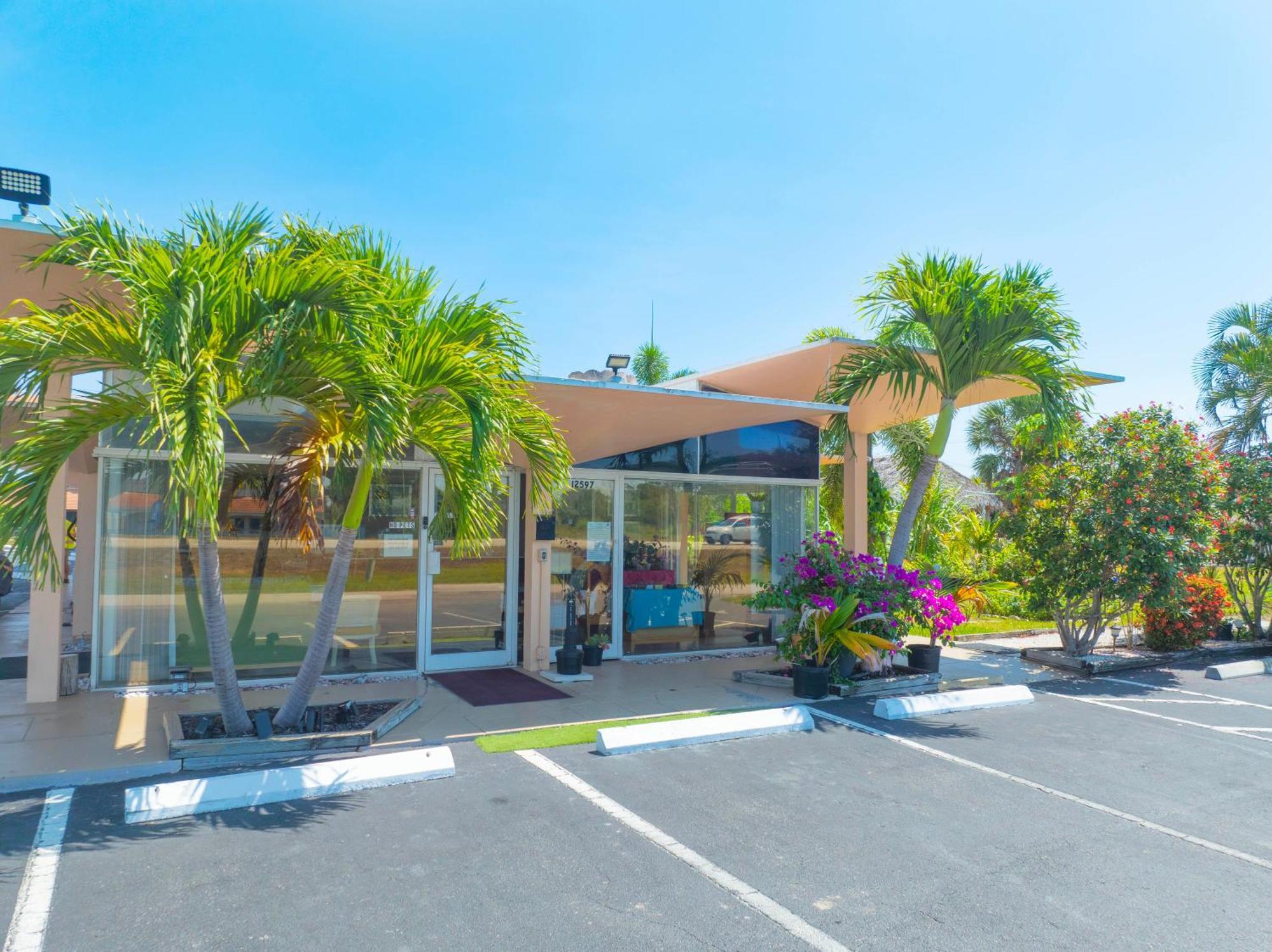 Warm Mineral Springs Motel 노스 포트 외부 사진