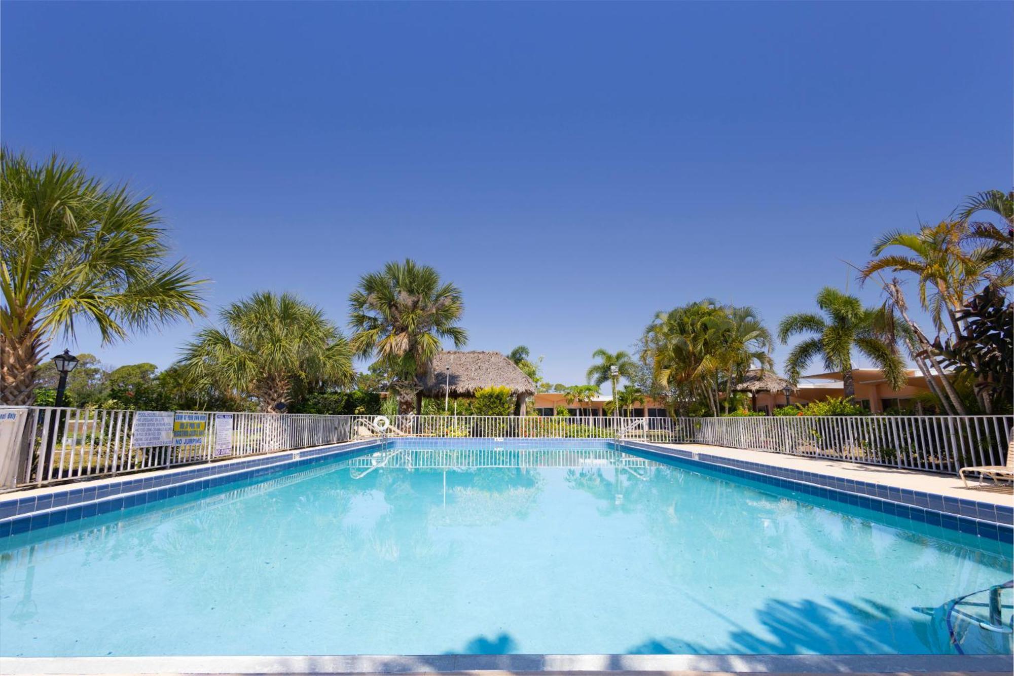 Warm Mineral Springs Motel 노스 포트 외부 사진
