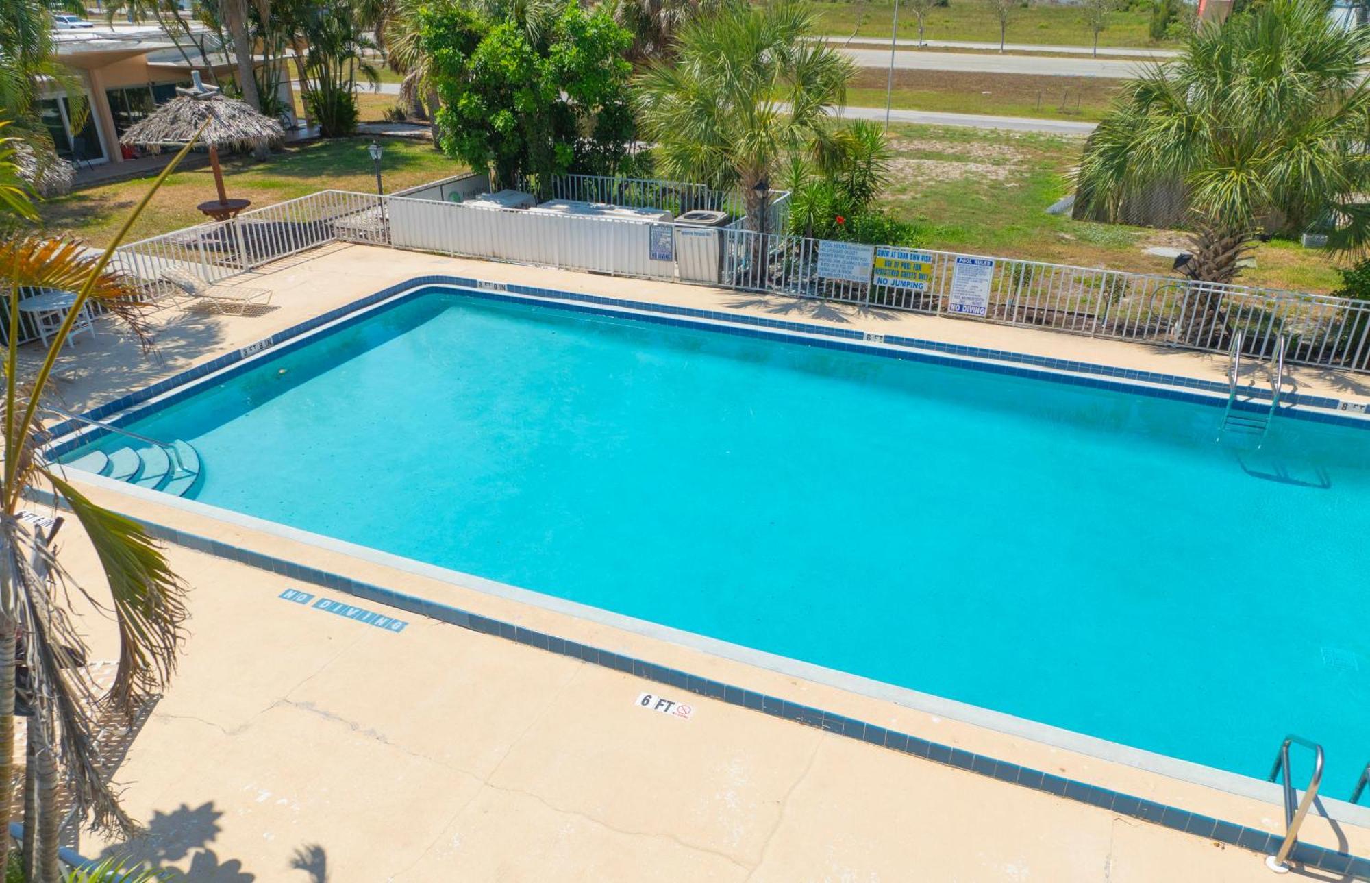 Warm Mineral Springs Motel 노스 포트 외부 사진