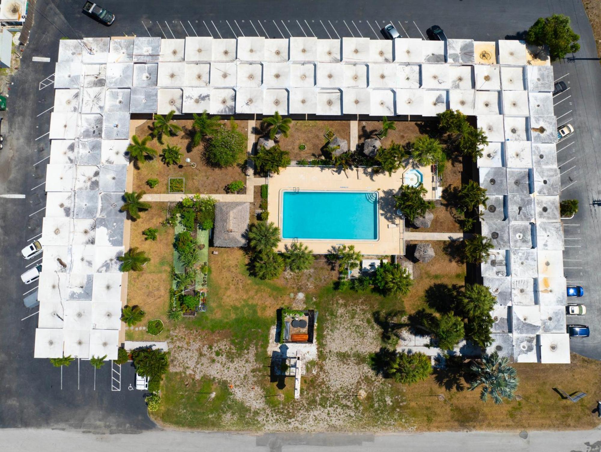 Warm Mineral Springs Motel 노스 포트 외부 사진