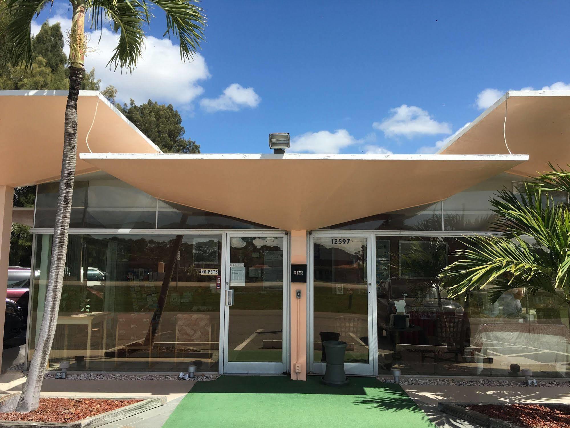 Warm Mineral Springs Motel 노스 포트 외부 사진